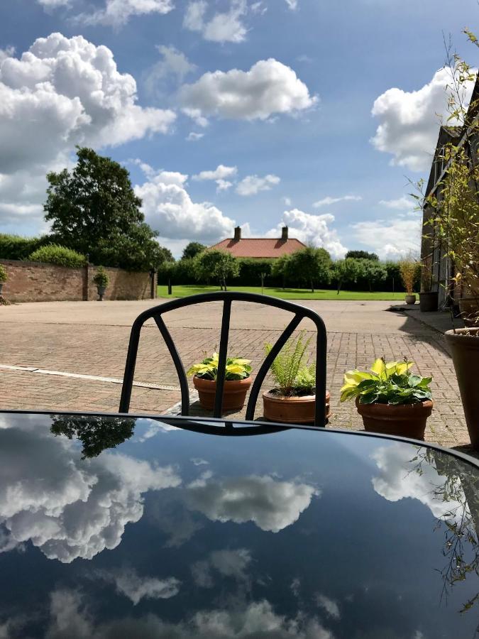 Charming Hen Cottage Countryside Retreat Lincoln Newball Exterior foto