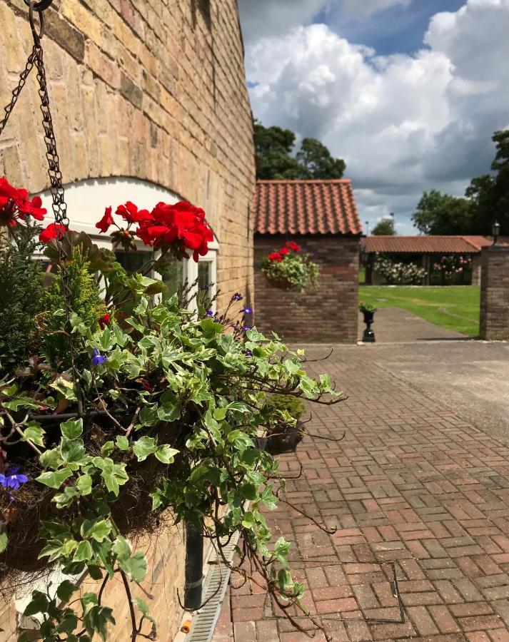 Charming Hen Cottage Countryside Retreat Lincoln Newball Exterior foto
