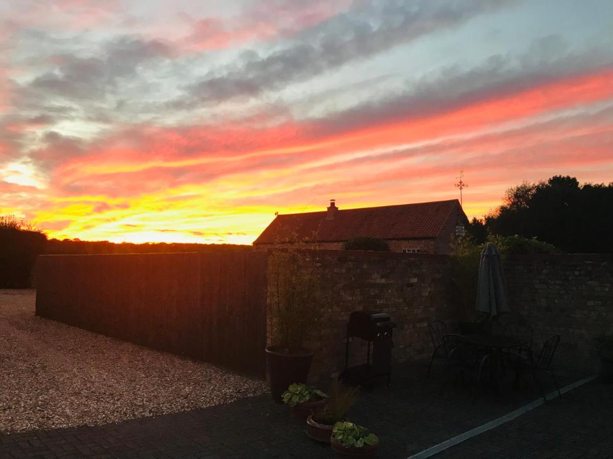 Charming Hen Cottage Countryside Retreat Lincoln Newball Exterior foto