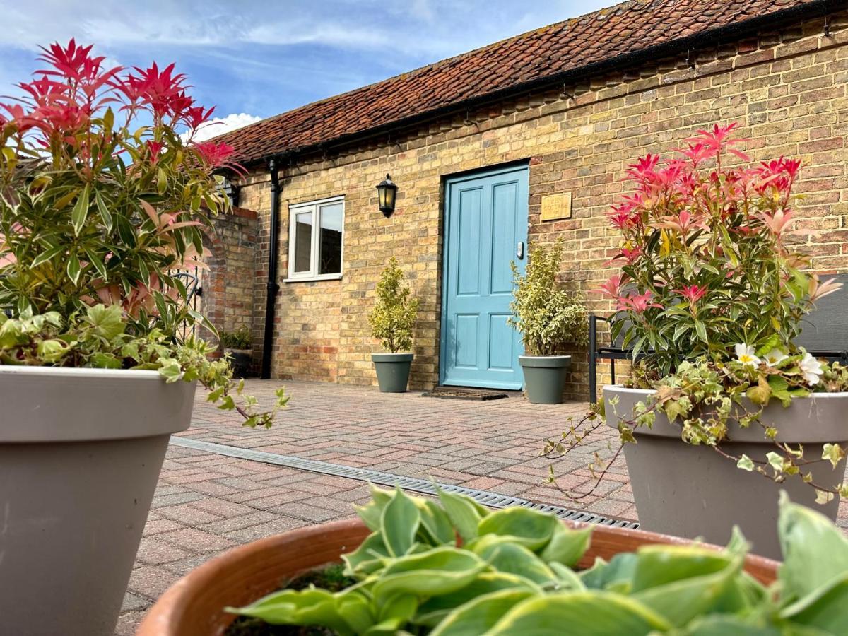 Charming Hen Cottage Countryside Retreat Lincoln Newball Exterior foto